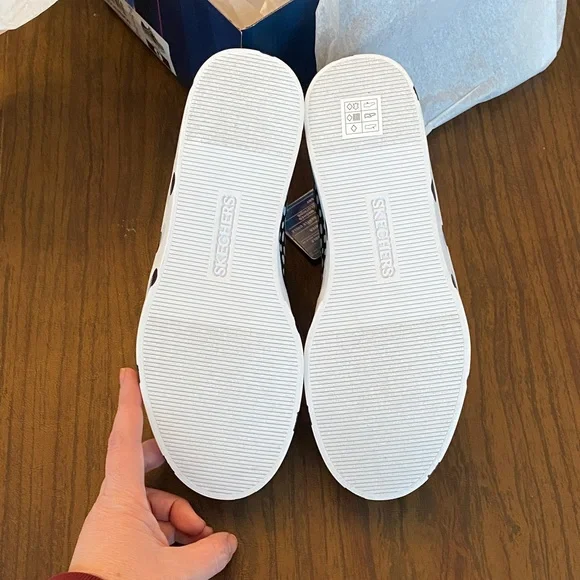 Skechers NIB - Eden Dots Galore Black and White Polka Dot Sneakers - Picture 8 of 11